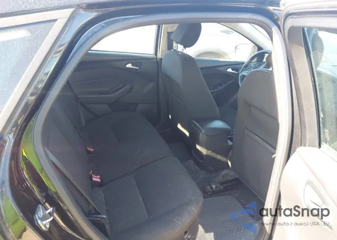 2015 Ford Focus Se z USA, uszkodzony, nr VIN 1FADP3K22FL201604